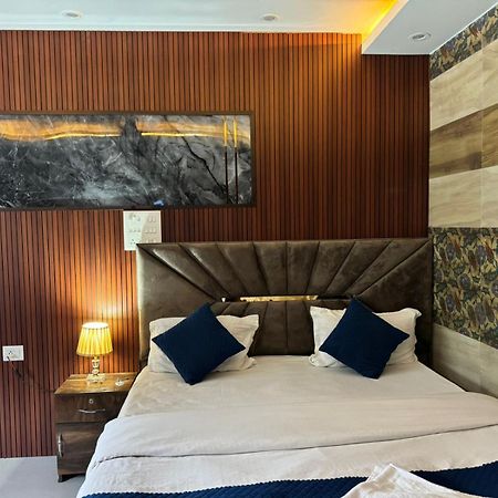 Hotel Dev Ganga Rishīkesh Esterno foto